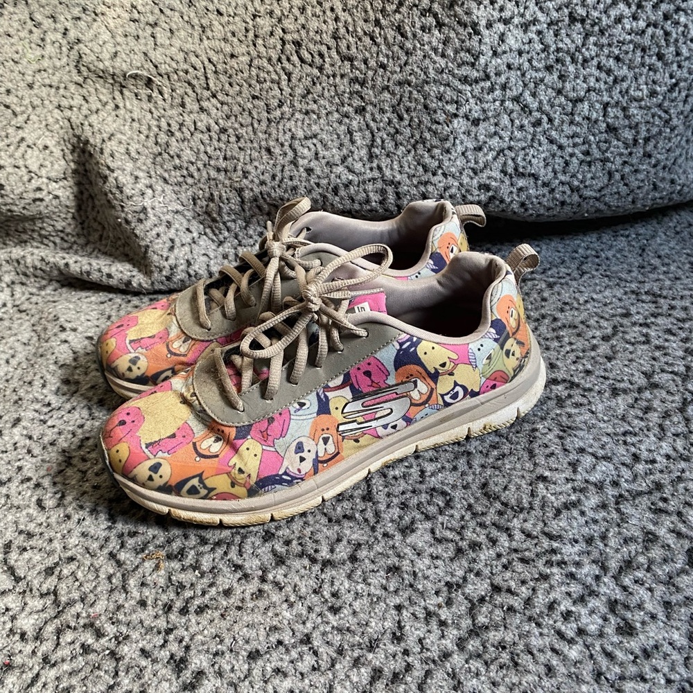 Skechers